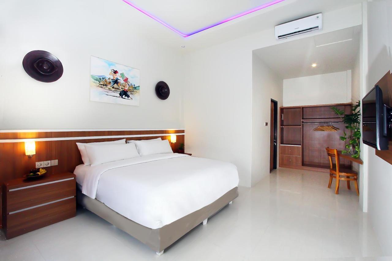 The Jumbo Homestay Kuta  외부 사진